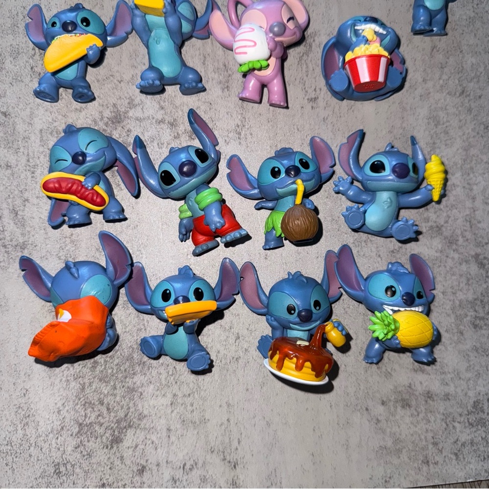 Stitch Figurine Set of 17 - Picture 3 of 6
